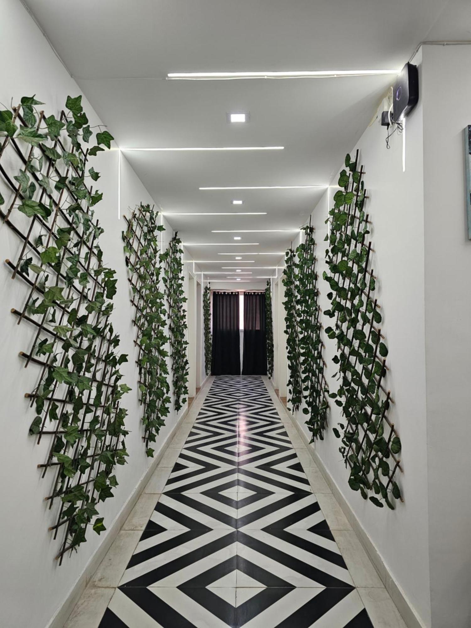 Agrah Stay - Kasa Lusso Stay Faridabad Bagian luar foto